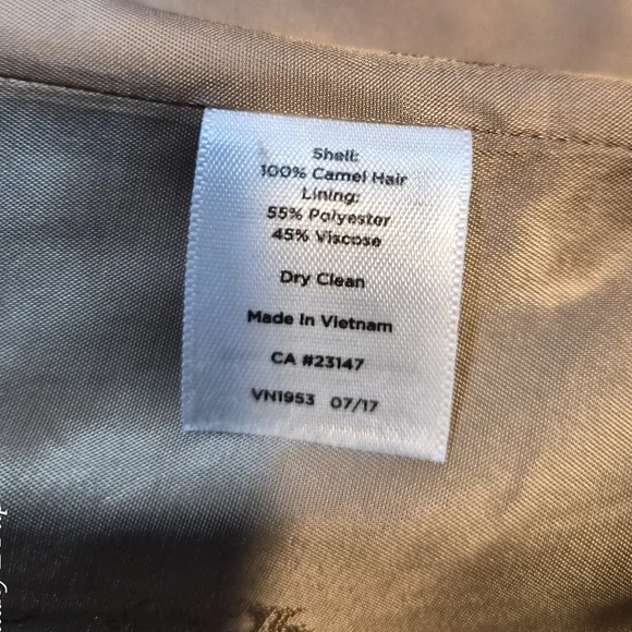 ​Talbots 100% Camel Hair Long Coat - Italian Fabric - Petite 16P - Picture 3 of 4